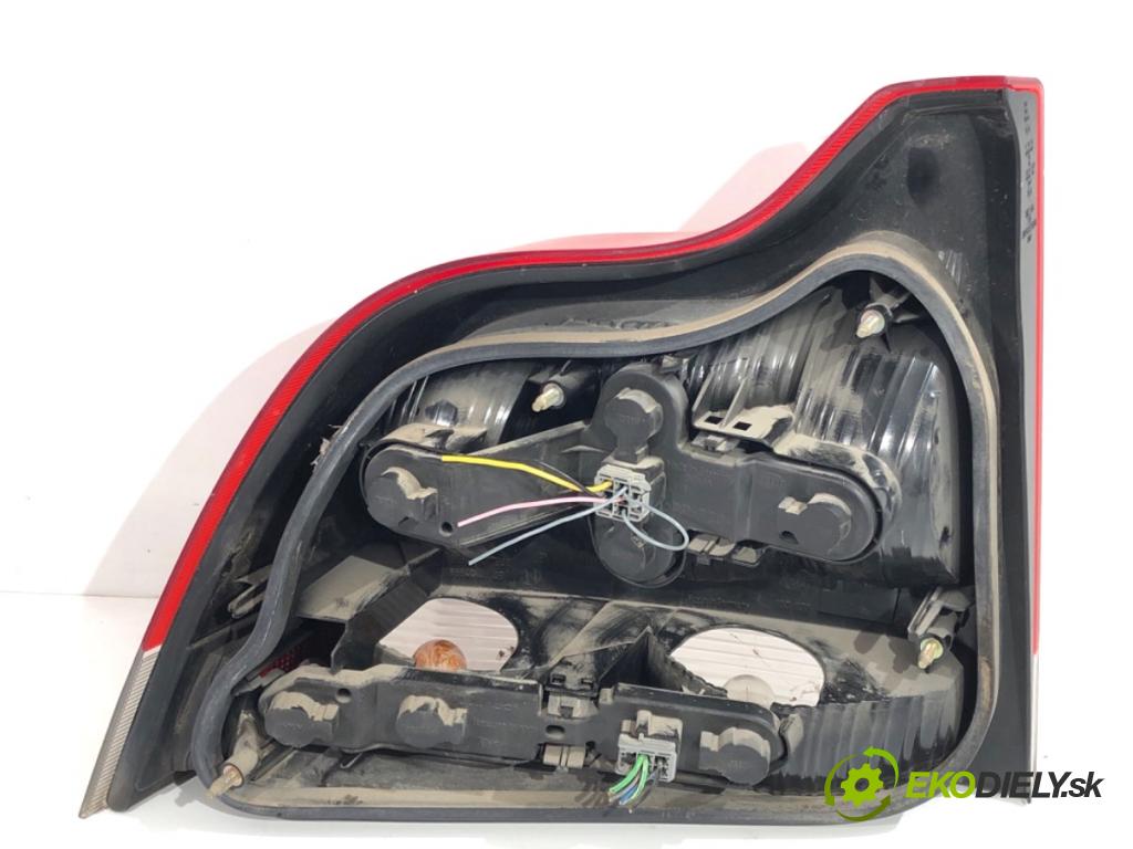 VOLVO S60 I sedan 2003 125 kW 2.4 2435 světlo pravý zadní část