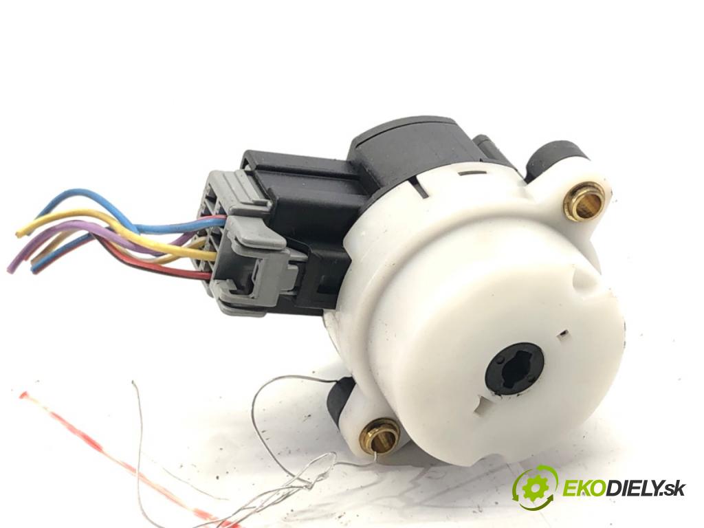 VOLVO S60 I sedan 2003 125 kW 2.4 2435 Kocka, vložka spínacej skrinky 8645228 (Spínacia skrinka)