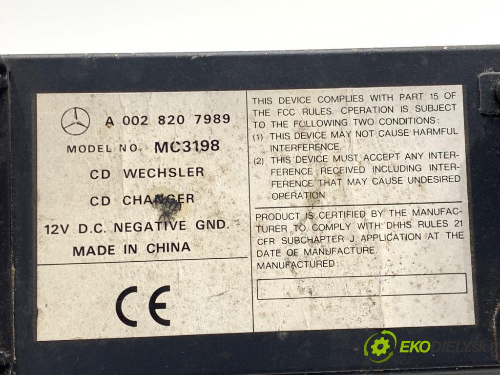 MERCEDES-BENZ W220 sedan 2001 145 kW S 320 CDI (220.026, 220.126) 3222 Menič CD A0028207989 (CD menič)