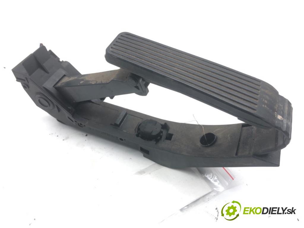 MERCEDES-BENZ W220 sedan 2001 145 kW S 320 CDI (220.026, 220.126) 3222 Potenciometer plynu A2033010001 (Potenciometer plynového pedálu)