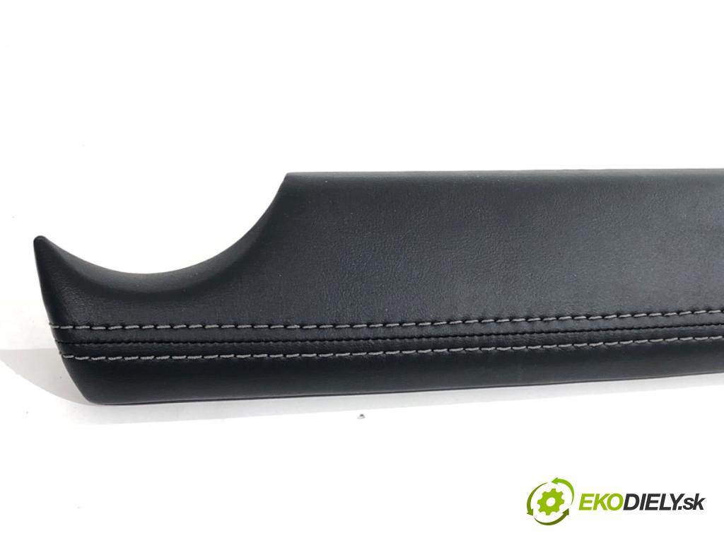 MAZDA 2 DL liftback 2019 66 kW 1.5 SKYACTIV-G 1496 lišta kryt interiéru DA7E-55211 (Lišta)