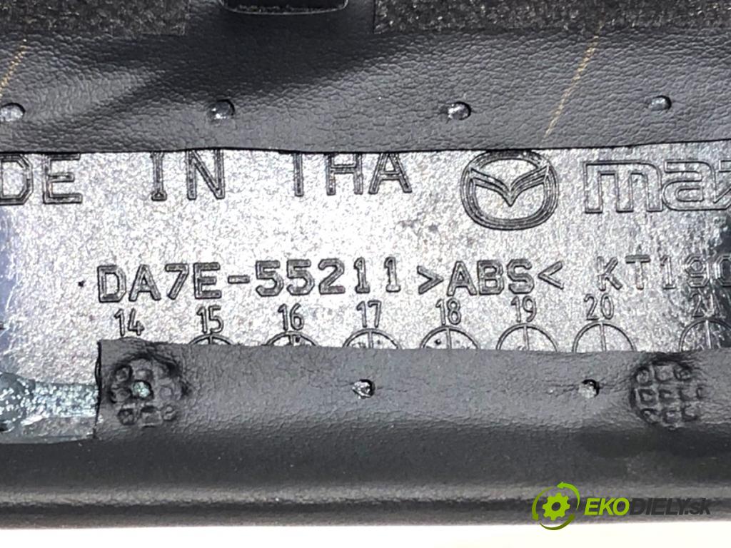 MAZDA 2 DL liftback 2019 66 kW 1.5 SKYACTIV-G 1496 lišta kryt interiéru DA7E-55211 (Lišta)