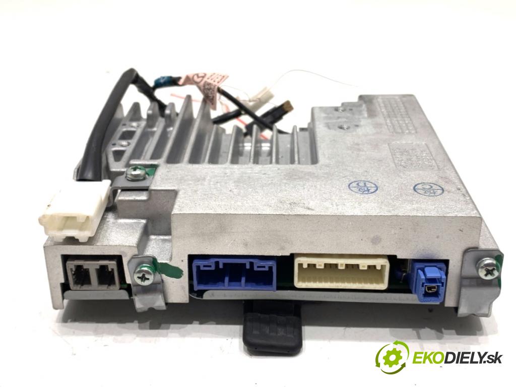 MAZDA 2 DL liftback 2019 66 kW 1.5 SKYACTIV-G 1496 RADIO Navigácia BADE-66-9C0-K (Audio zariadenie)