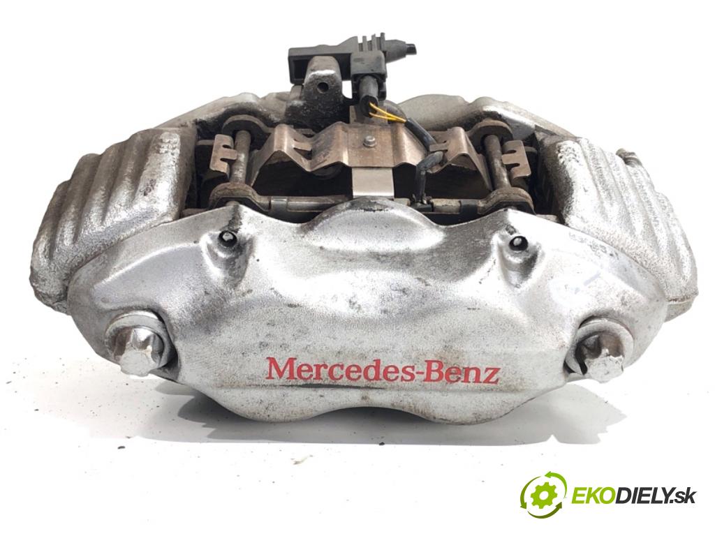 MERCEDES-BENZ W221 sedan 2010 205 kW S 400 Hybrid (221.095, 221.195) 3498 brzdič třmen pravý přední část 