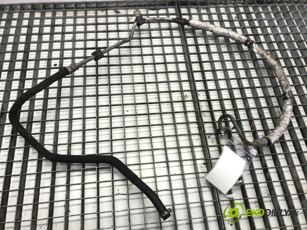 MERCEDES-BENZ W221 sedan 2010 205 kW S 400 Hybrid (221.095, 221.195) 3498 hadica servočerpadlo  (Rúrka servočerpadla)