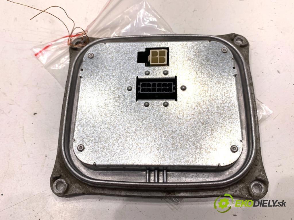 MERCEDES-BENZ W221 sedan 2010 205 kW S 400 Hybrid (221.095, 221.195) 3498 Menič XENON A2218706389 (Riadiaca jednotka xenónu)