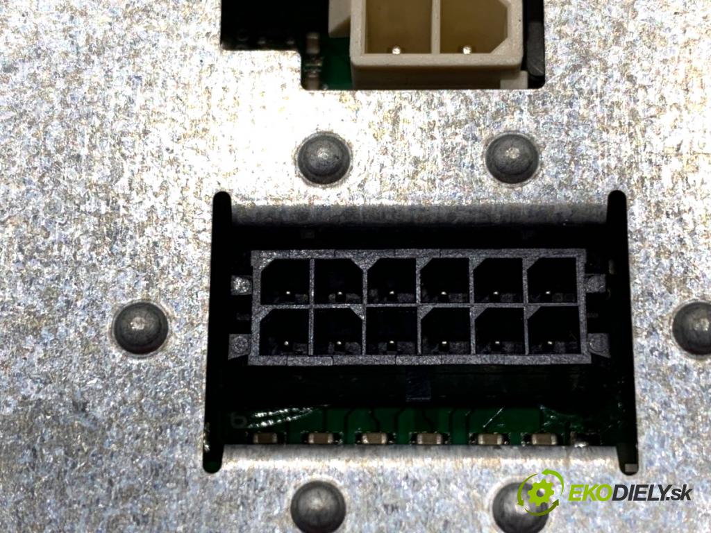 MERCEDES-BENZ W221 sedan 2010 205 kW S 400 Hybrid (221.095, 221.195) 3498 Menič XENON A2218706389 (Riadiaca jednotka xenónu)