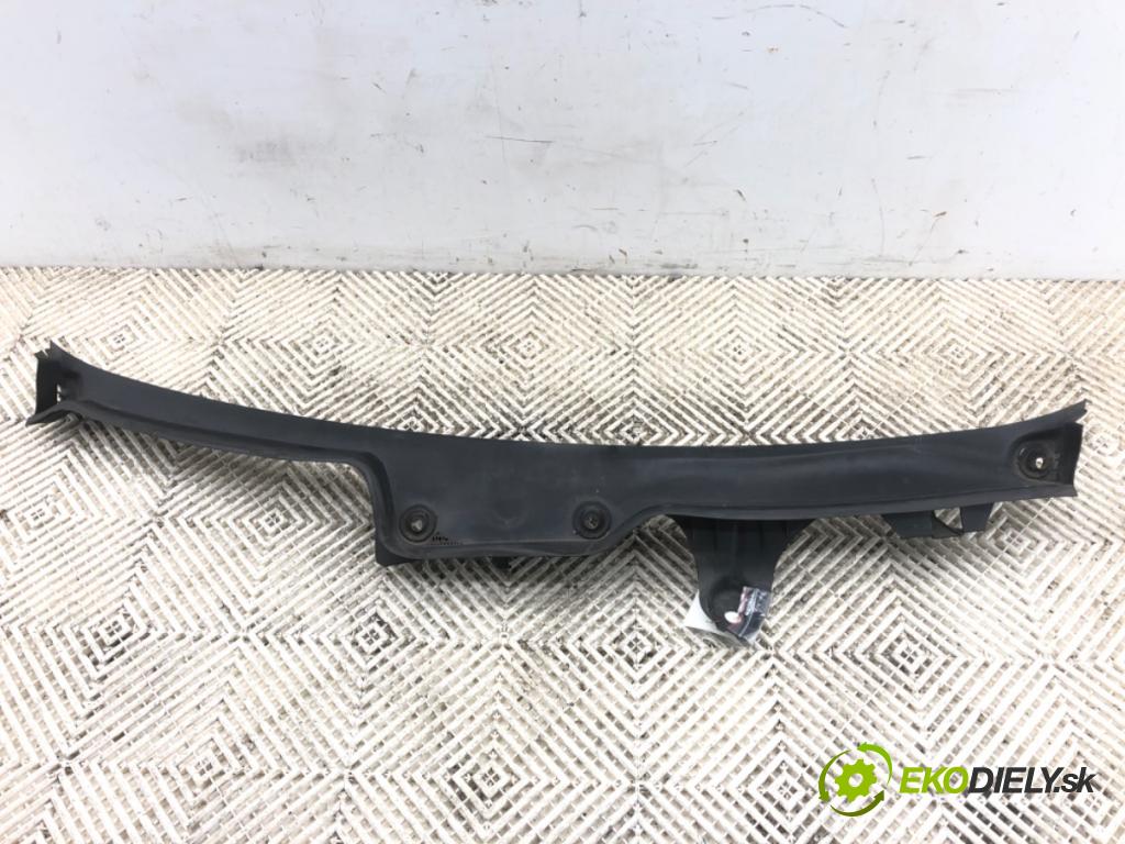 MERCEDES-BENZ W221 sedan 2010 205 kW S 400 Hybrid (221.095, 221.195) 3498 Torpédo, plast pod čelné okno A2218300228 (Torpédo (plast pod čelným sklom))