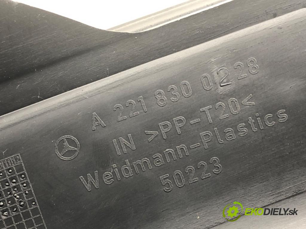 MERCEDES-BENZ W221 sedan 2010 205 kW S 400 Hybrid (221.095, 221.195) 3498 Torpédo, plast pod čelné okno A2218300228 (Torpédo (plast pod čelným sklom))