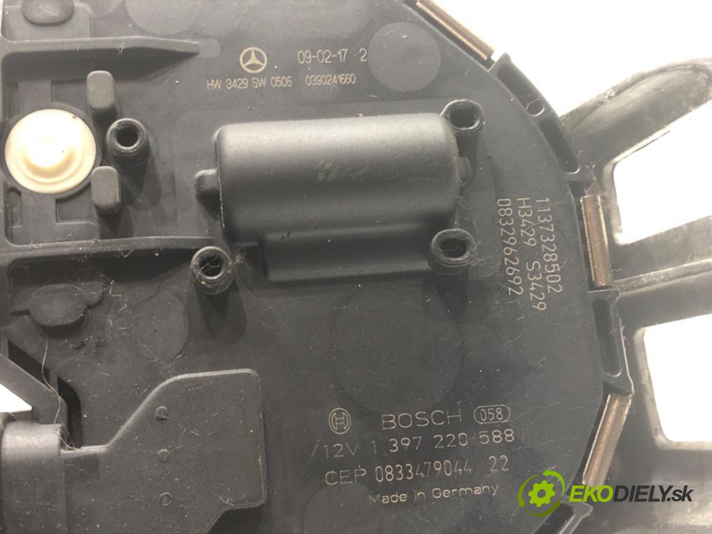 MERCEDES-BENZ W221 sedan 2010 205 kW S 400 Hybrid (221.095, 221.195) 3498 mechanismus stěračů přední část levý 2218204342