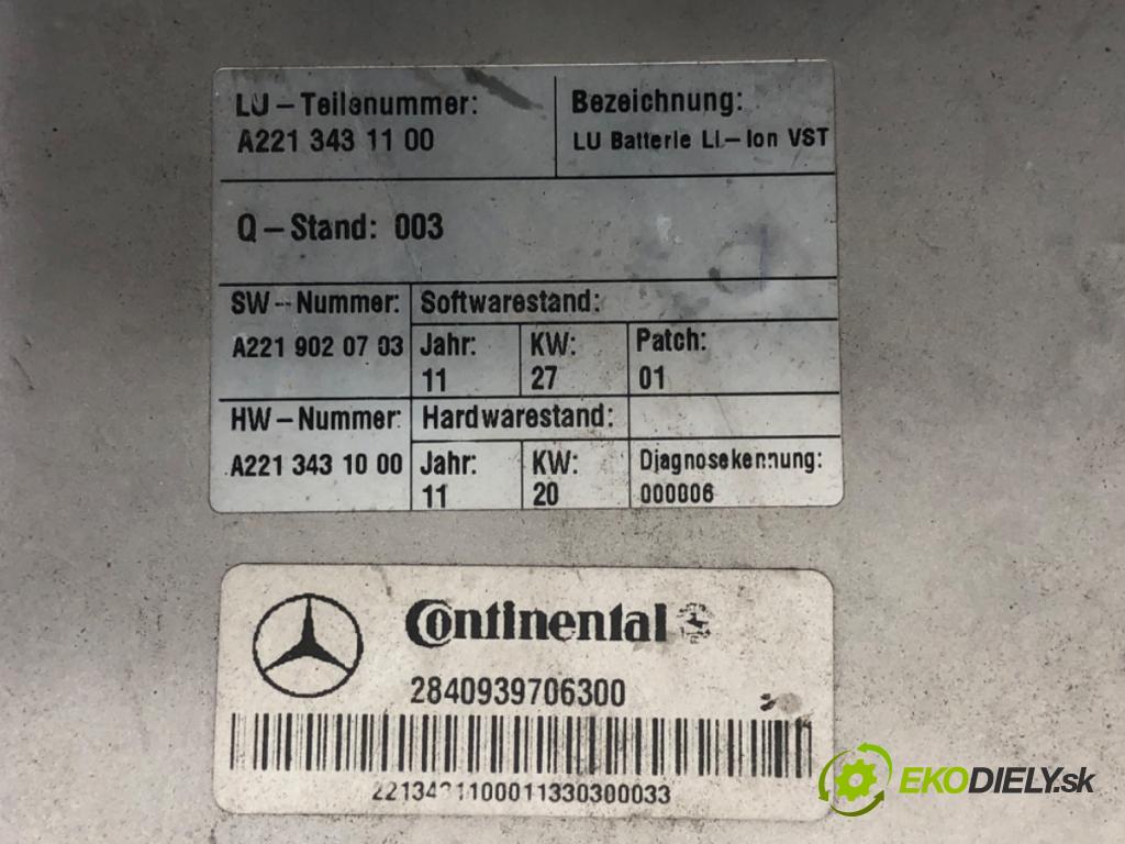 MERCEDES-BENZ W221 sedan 2010 205 kW S 400 Hybrid (221.095, 221.195) 3498 BATERIA HYBRYDA A2213431100