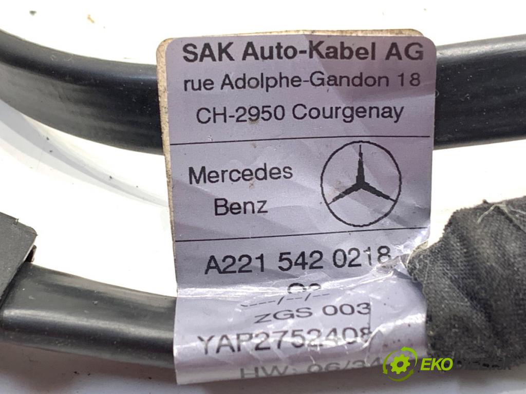 MERCEDES-BENZ W221 sedan 2010 205 kW S 400 Hybrid (221.095, 221.195) 3498 svorka MINUS A2215420218