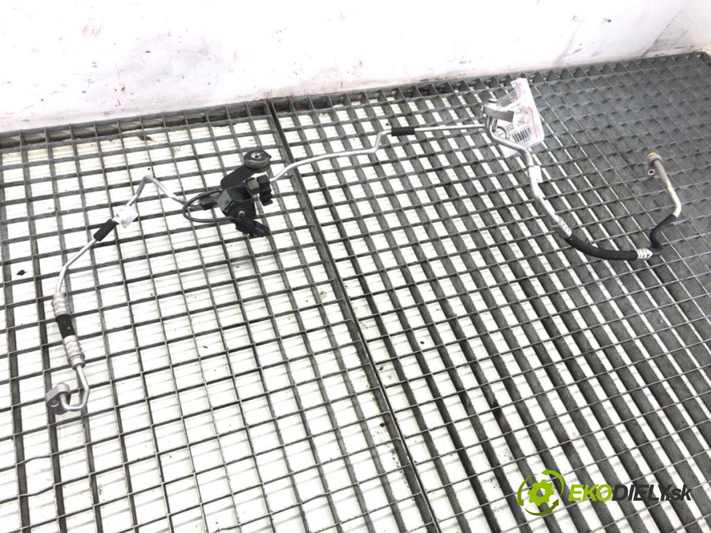 MERCEDES-BENZ W221 sedan 2010 205 kW S 400 Hybrid (221.095, 221.195) 3498 rúrka klimatizácie A2218307815 (Rúrka klimatizácie)