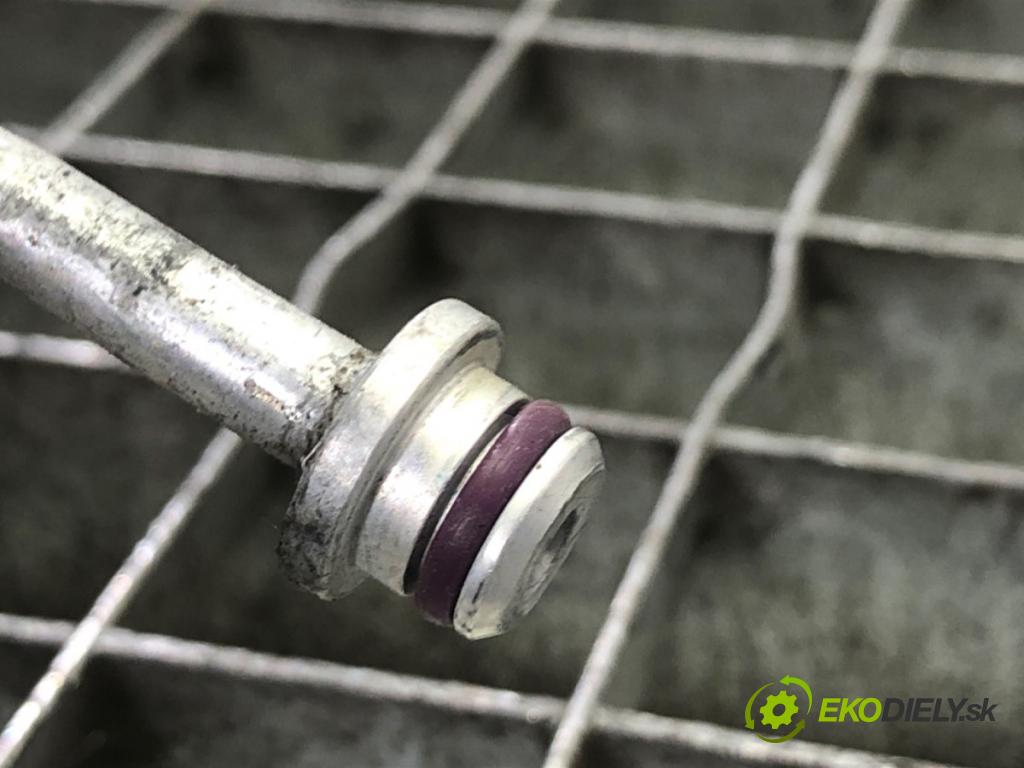 MERCEDES-BENZ W221 sedan 2010 205 kW S 400 Hybrid (221.095, 221.195) 3498 rúrka klimatizácie A2218307715 (Rúrka klimatizácie)