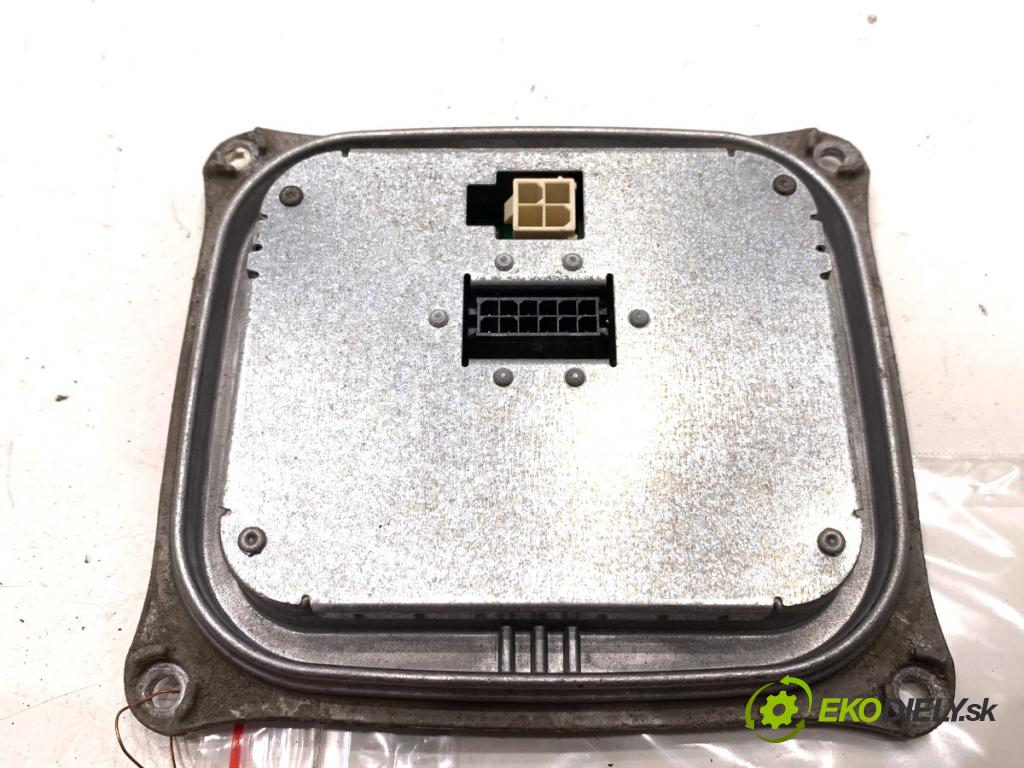 MERCEDES-BENZ W221 sedan 2010 205 kW S 400 Hybrid (221.095, 221.195) 3498 Menič XENON A2218706389 (Riadiaca jednotka xenónu)