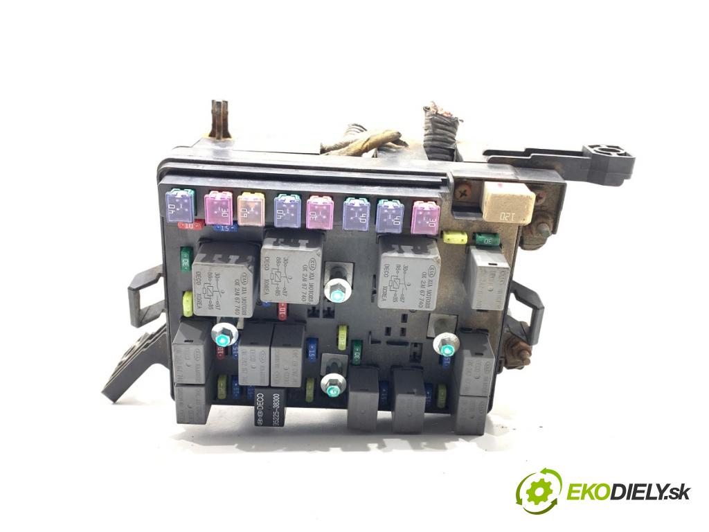 KIA SPORTAGE II SUV 2006 104 kW 2.0 16V 4WD 1975 skříňka poistková 91951-1F210 (Pojistková skříňka)