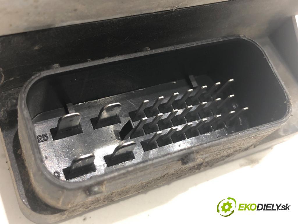 KIA SPORTAGE II SUV 2006 104 kW 2.0 16V 4WD 1975 Pumpa ABS 58920-2E150 (Pumpa ABS)