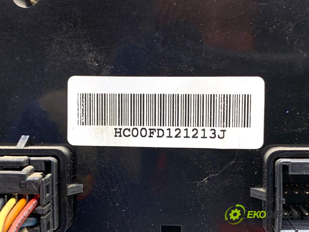 KIA SPORTAGE II SUV 2006 104 kW 2.0 16V 4WD 1975 Panel ovládania kúrenia 97250-1FXXX (Prepínacie páčky pod volantom)