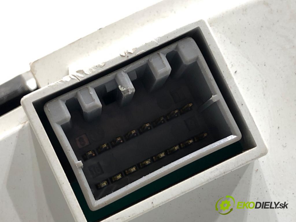 KIA SPORTAGE II SUV 2006 104 kW 2.0 16V 4WD 1975 Prístrojovka 94003-1F261 (Prístrojová doska)