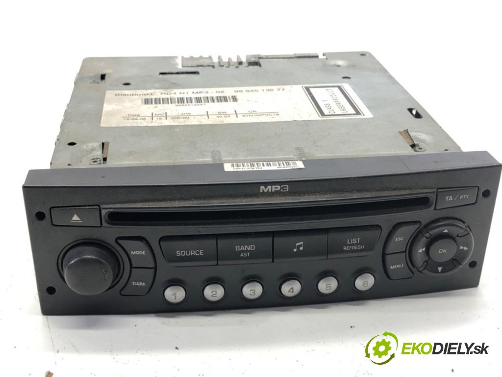 PEUGEOT PARTNER II Nadwozie pełne/minivan 2009 66 kW 1.6 HDi 16V 1560 RADIO 9664513277 (Audio zariadenie)