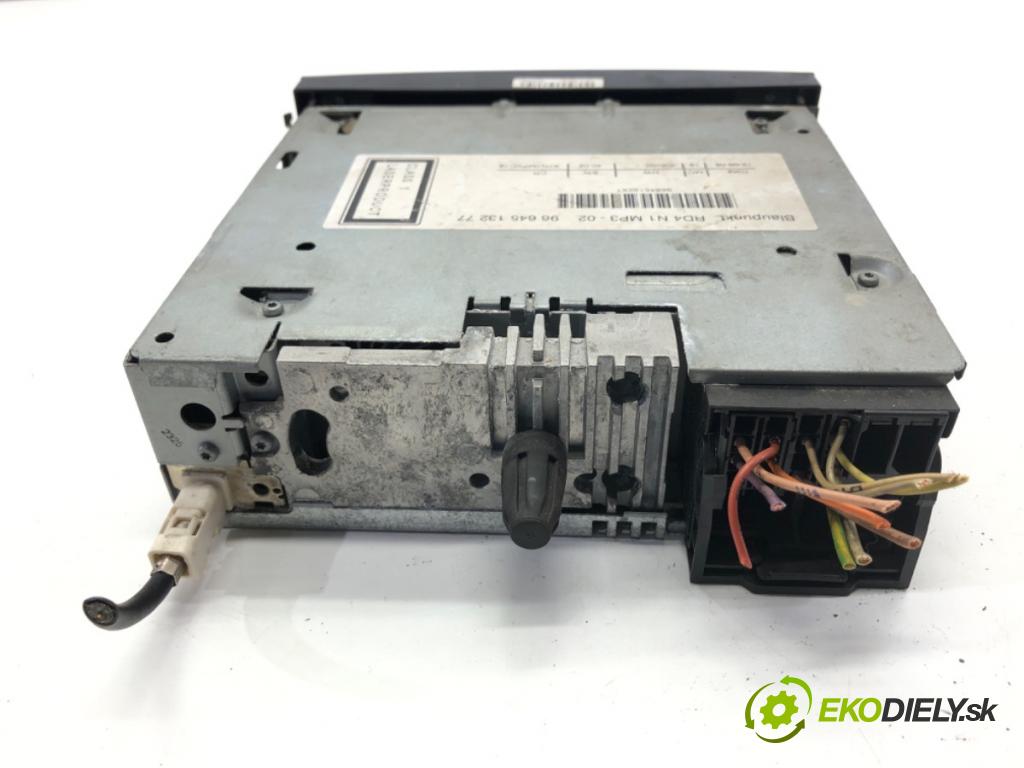 PEUGEOT PARTNER II Nadwozie pełne/minivan 2009 66 kW 1.6 HDi 16V 1560 RADIO 9664513277 (Audio zariadenie)