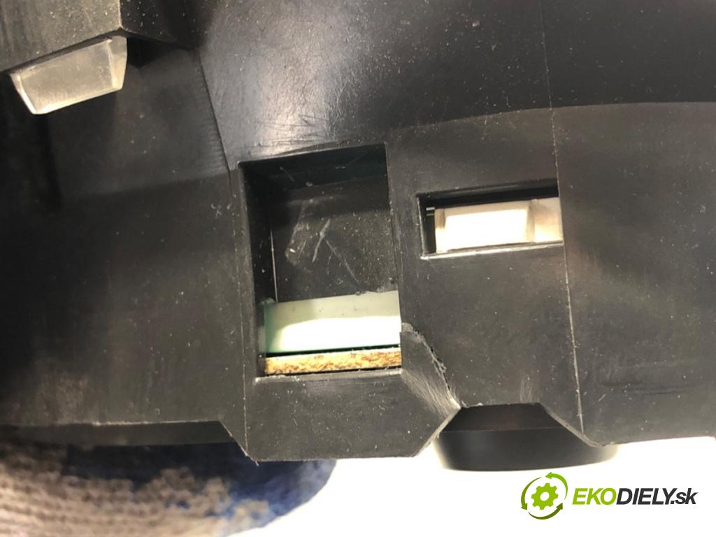 PEUGEOT PARTNER II Nadwozie pełne/minivan 2009 66 kW 1.6 HDi 16V 1560 Prístrojovka 5550013101 (Prístrojová doska)