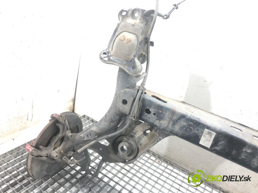 VW GOLF VII liftback 2012 77 kW 1.6 TDI 1598 výztuha zadní část 5Q0501049B