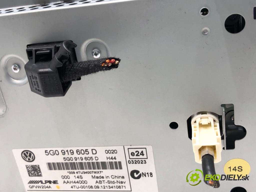 VW GOLF VII liftback 2012 77 kW 1.6 TDI 1598 RADIO 5G0919605D (Audio zariadenie)