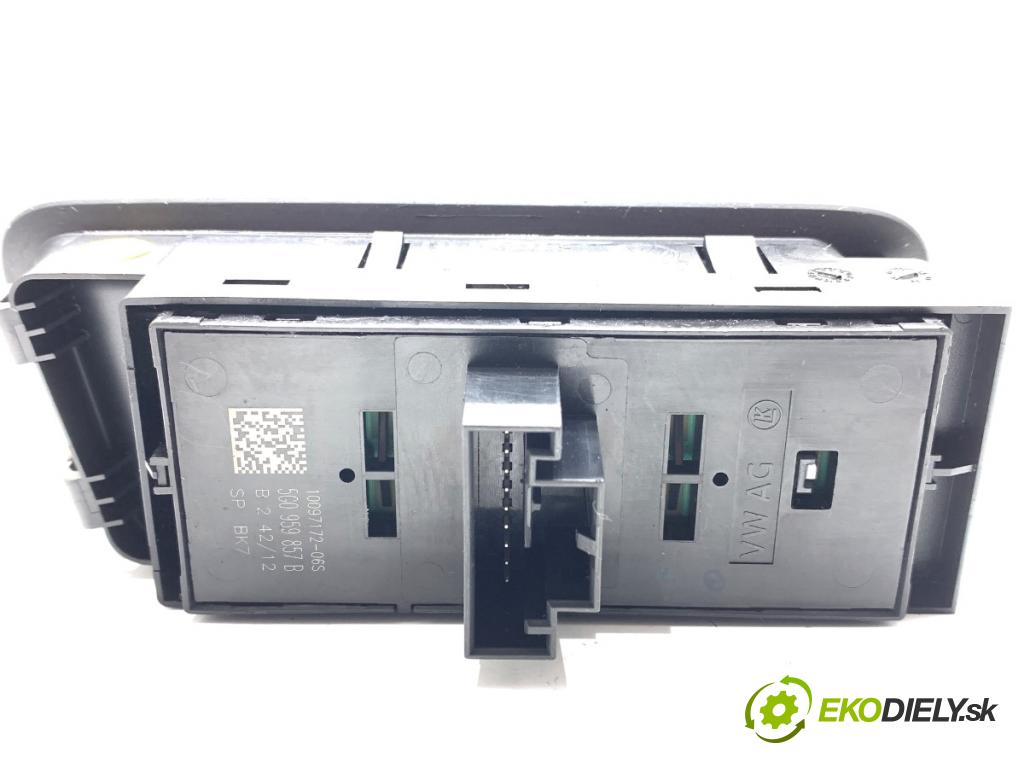 VW GOLF VII liftback 2012 77 kW 1.6 TDI 1598 Prepínač okien 5G0959857B (Prepínacie páčky pod volantom)