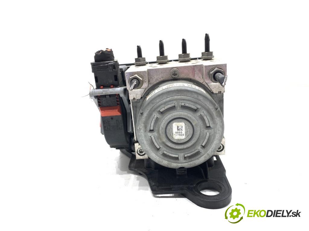 VW GOLF VII liftback 2012 77 kW 1.6 TDI 1598 Pumpa ABS 5Q0907379D (Pumpa ABS)