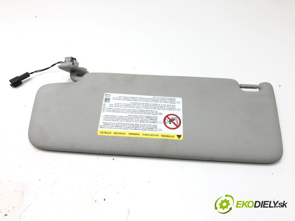 VW GOLF VII liftback 2012 77 kW 1.6 TDI 1598 clona sluneční pravý 