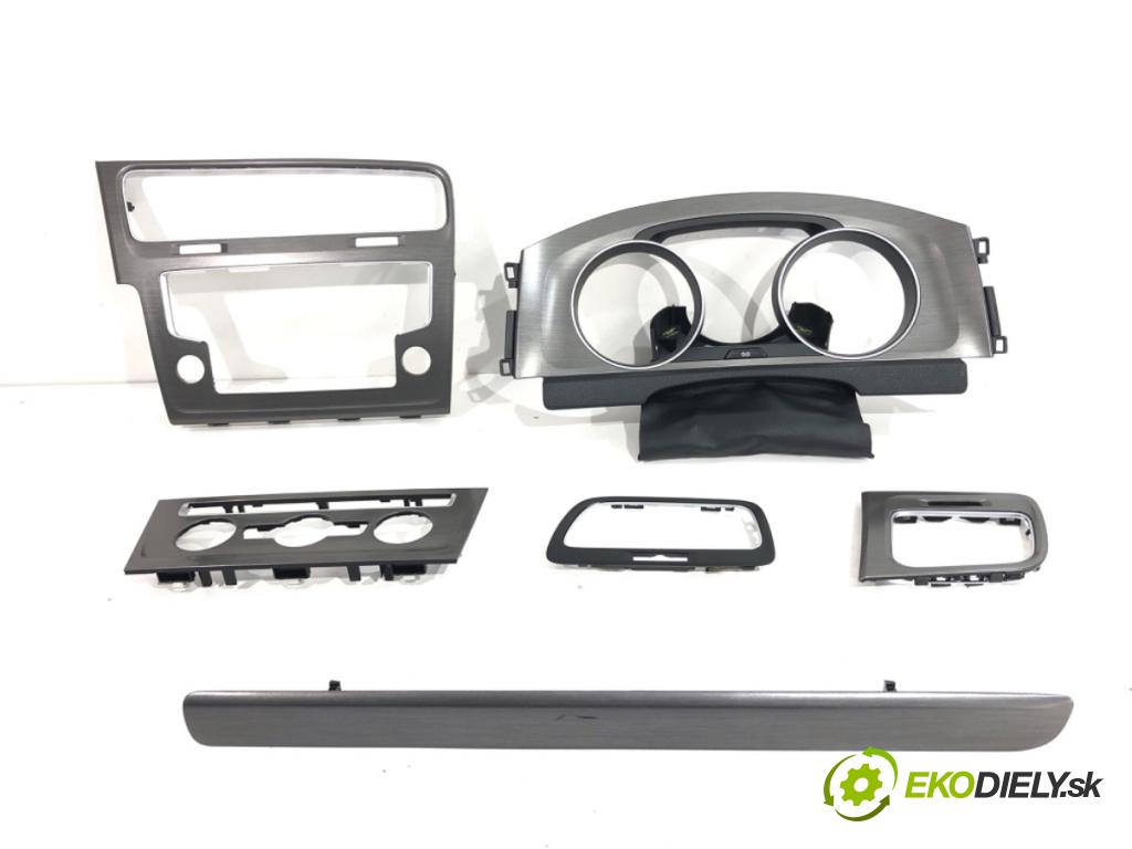 VW GOLF VII liftback 2012 77 kW 1.6 TDI 1598 lišty kryt 5G1819743 5G0857059 (Lišta)