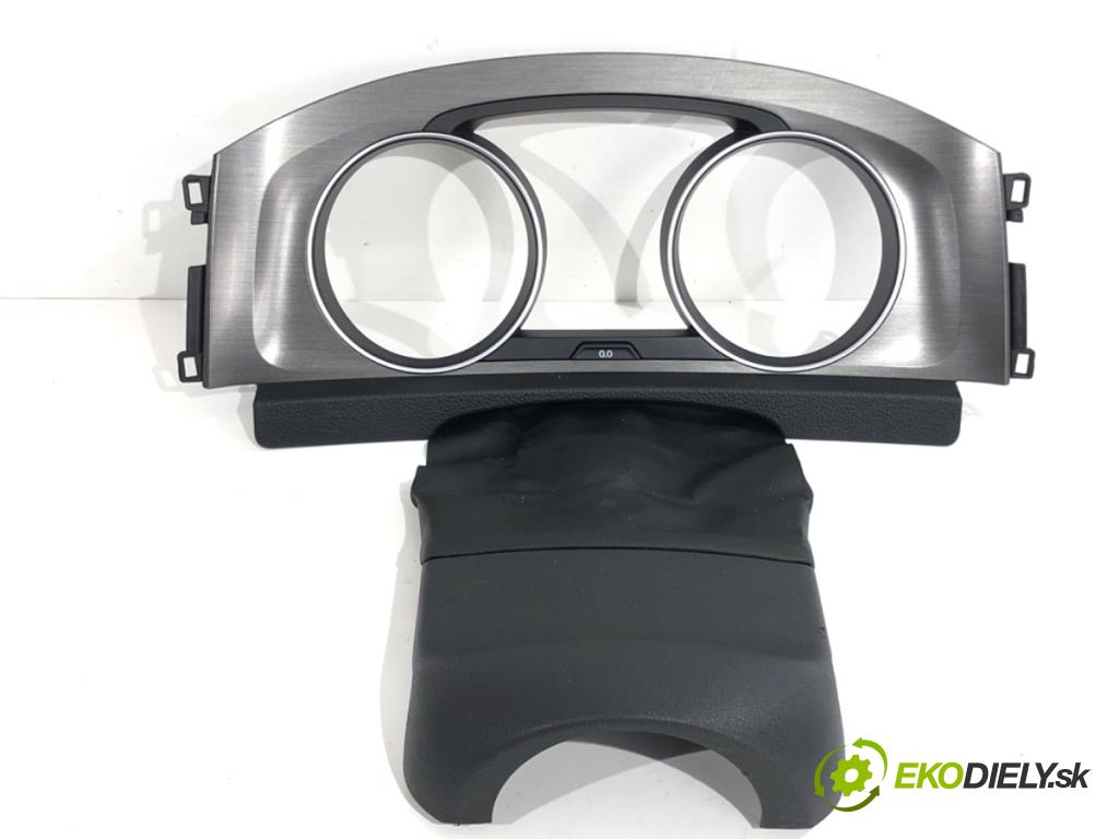 VW GOLF VII liftback 2012 77 kW 1.6 TDI 1598 lišty kryt 5G1819743 5G0857059 (Lišta)