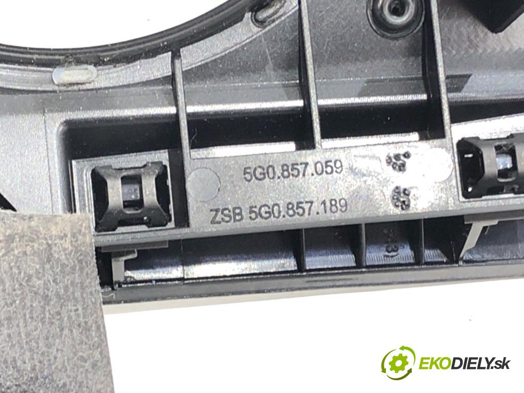 VW GOLF VII liftback 2012 77 kW 1.6 TDI 1598 lišty kryt 5G1819743 5G0857059 (Lišta)
