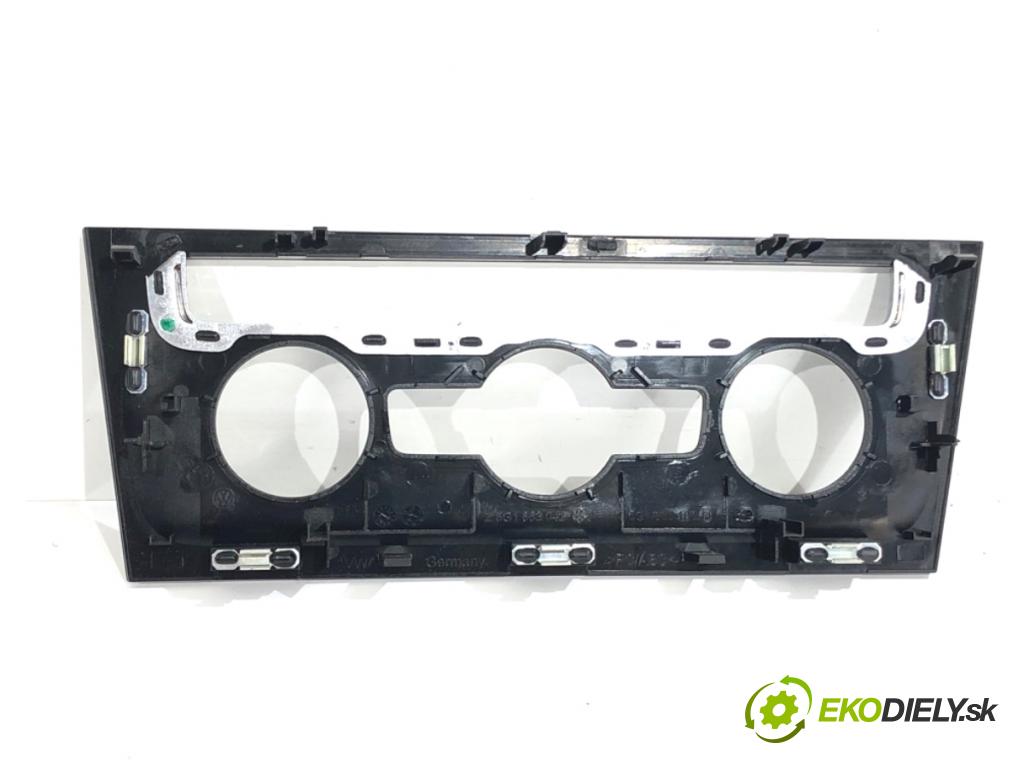 VW GOLF VII liftback 2012 77 kW 1.6 TDI 1598 lišty kryt 5G1819743 5G0857059 (Lišta)