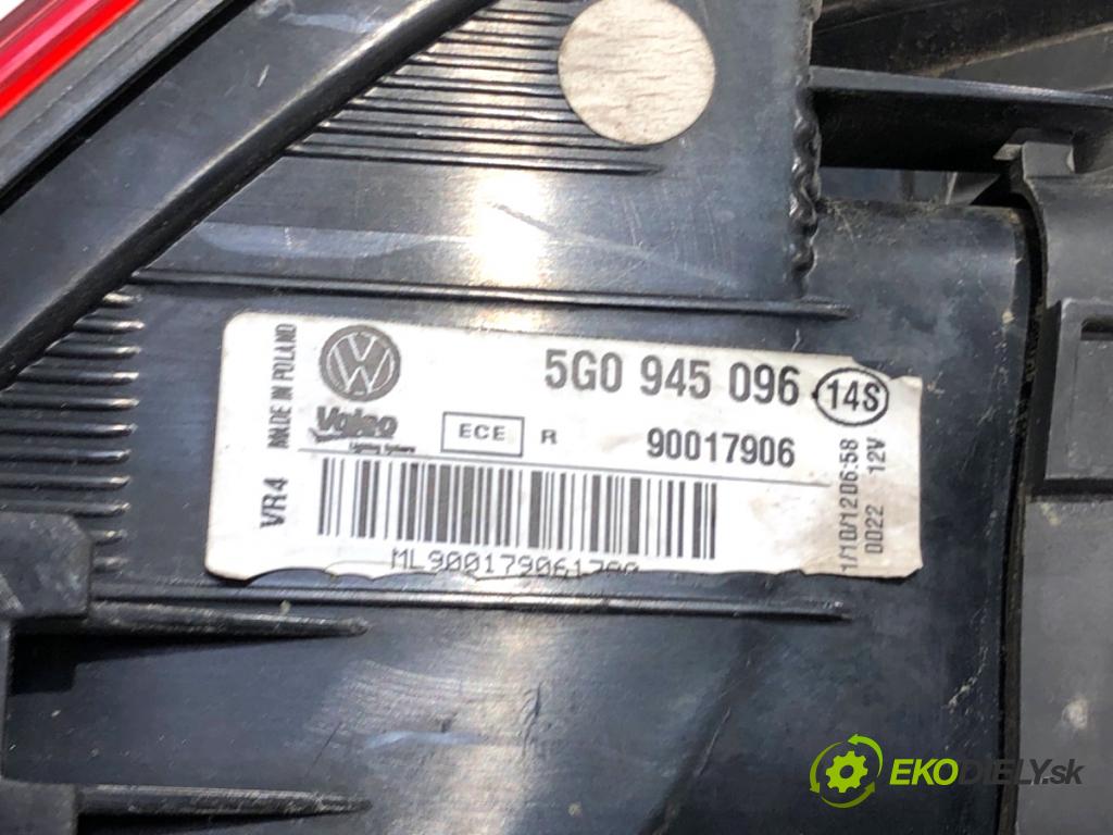 VW GOLF VII liftback 2012 77 kW 1.6 TDI 1598 světlo pravý zadní část 5G0945096