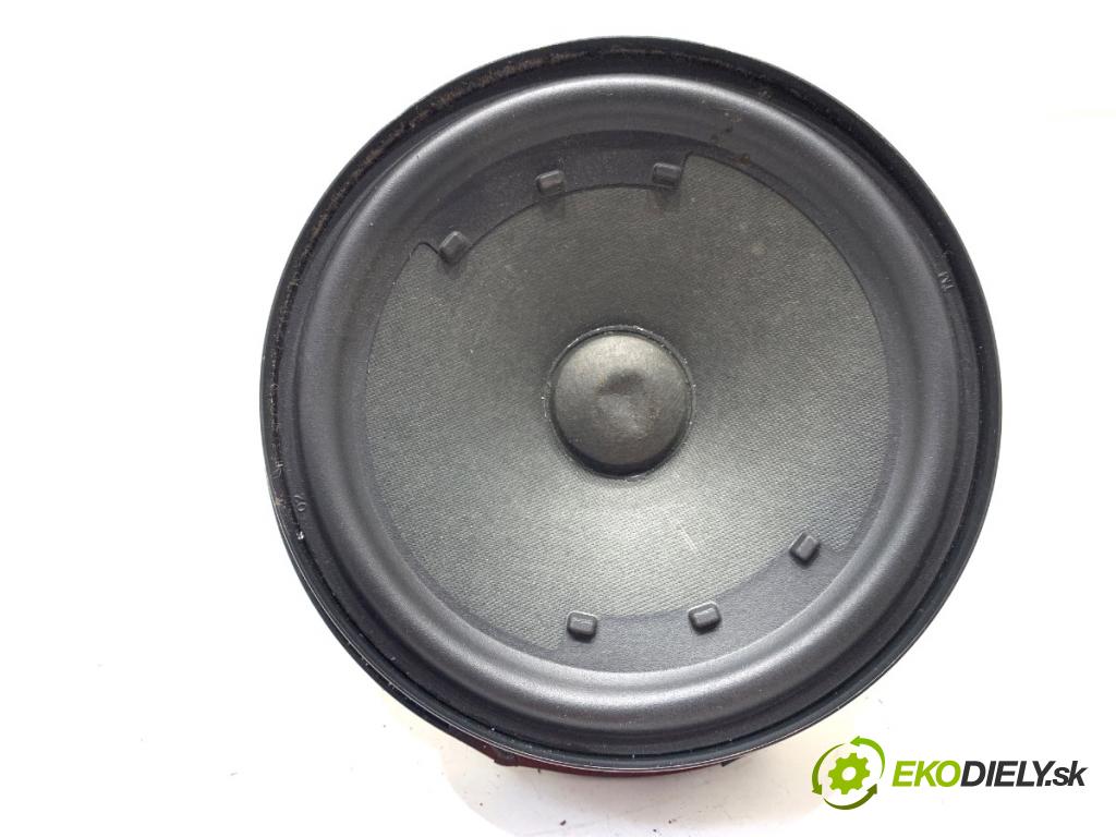 VW GOLF VII liftback 2012 77 kW 1.6 TDI 1598 reproduktor dveře 5G0035453