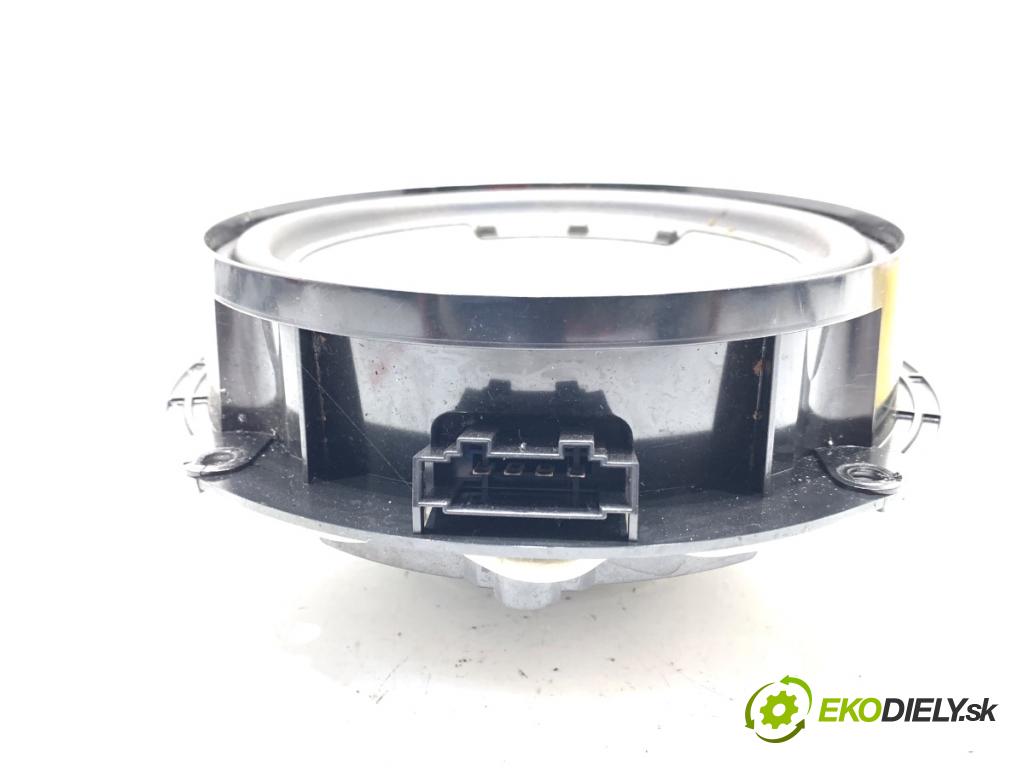 VW GOLF VII liftback 2012 77 kW 1.6 TDI 1598 reproduktor dveře 5G0035453
