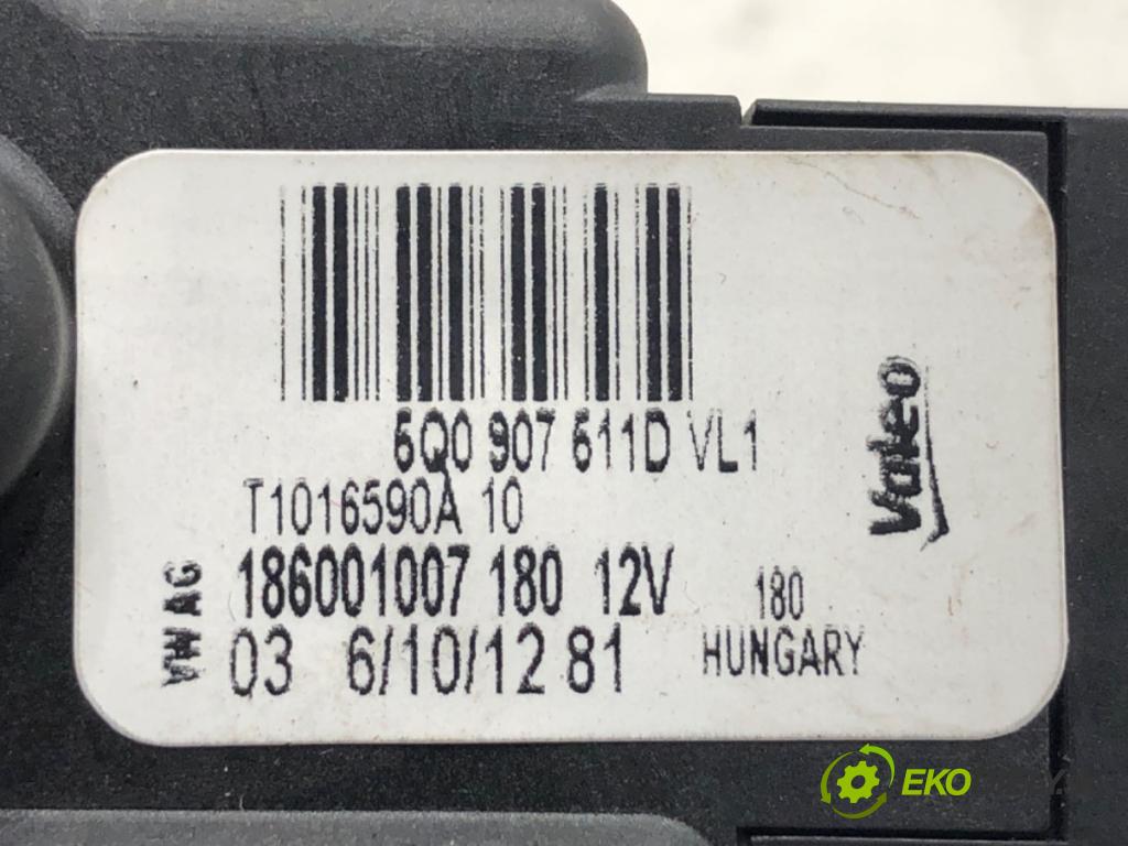 VW GOLF VII liftback 2012 77 kW 1.6 TDI 1598 motor topení 5Q0907511D