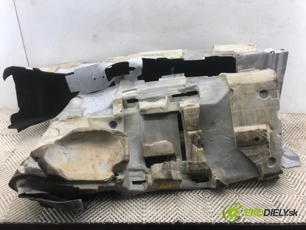 AUDI A7 C8 liftback 2023 195 kW 45 TFSI Mild Hybrid quattro 1984 KRYTINA: koberec 4K0863021