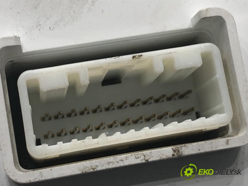 MITSUBISHI LANCER VIII liftback 2009 105 kW 1.8 (CX3A) 1798 Prístrojovka 8100C351 (Prístrojová doska)