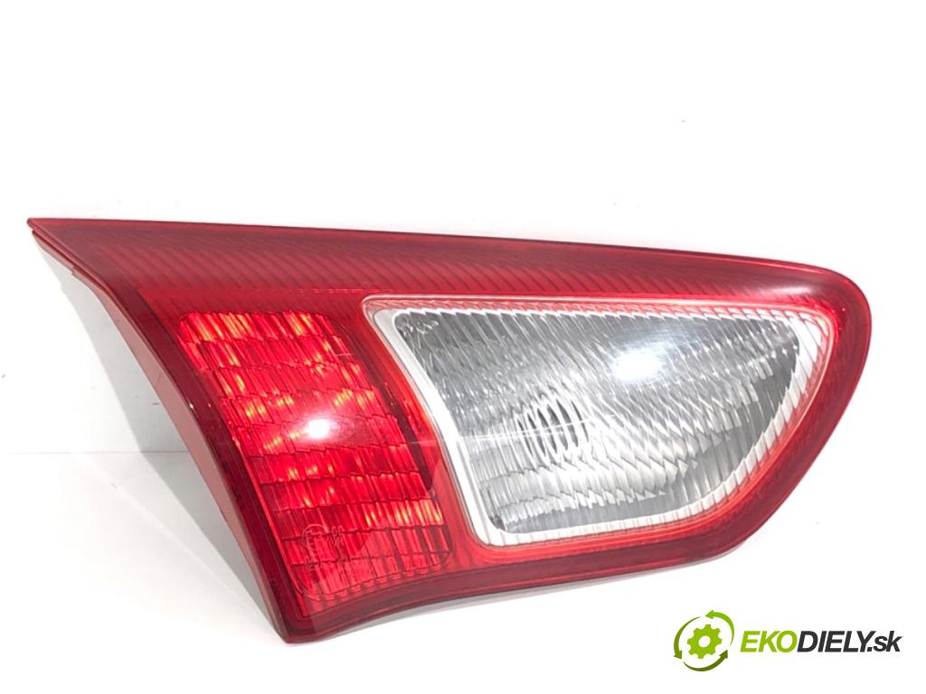 MITSUBISHI LANCER VIII liftback 2009 105 kW 1.8 (CX3A) 1798 světlo zadní část levá strana vnitřní  (Klika dveří ostatní)