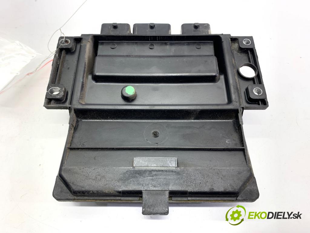 RENAULT MEGANE II liftback 2008 63 kW 1.5 dCi (BM1F, CM1F) 1461 riadiaca jednotka Motor 8200911560 (Riadiaca jednotka)