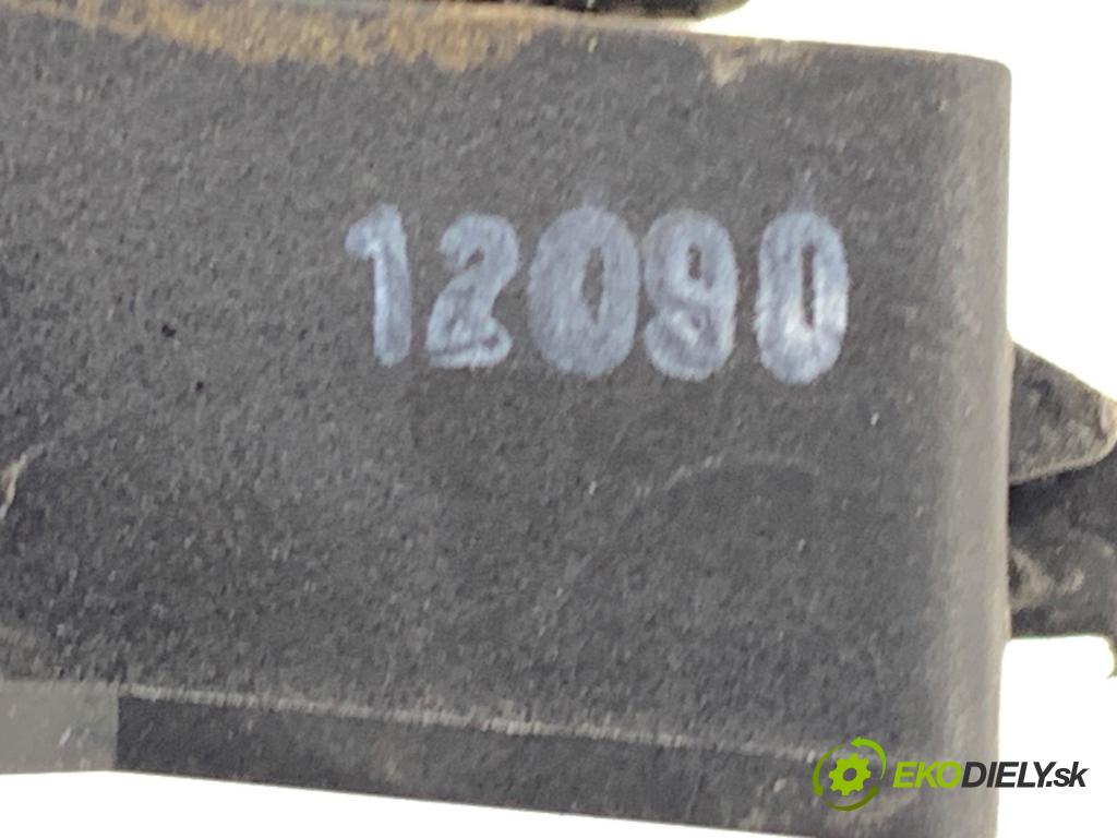 VW CADDY IV Nadwozie pełne/minivan 2020 75 kW 2.0 TDI 1968 klika vnejší pravý zadní část dveře posúvne