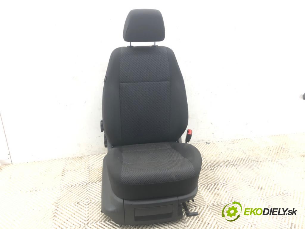 VW CADDY IV Nadwozie pełne/minivan 2020 75 kW 2.0 TDI 1968 sedadlo pravý přední část 