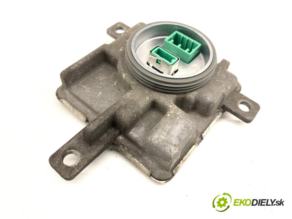 VW CADDY IV Nadwozie pełne/minivan 2020 75 kW 2.0 TDI 1968 Menič XENON 8K0941597F (Riadiaca jednotka xenónu)