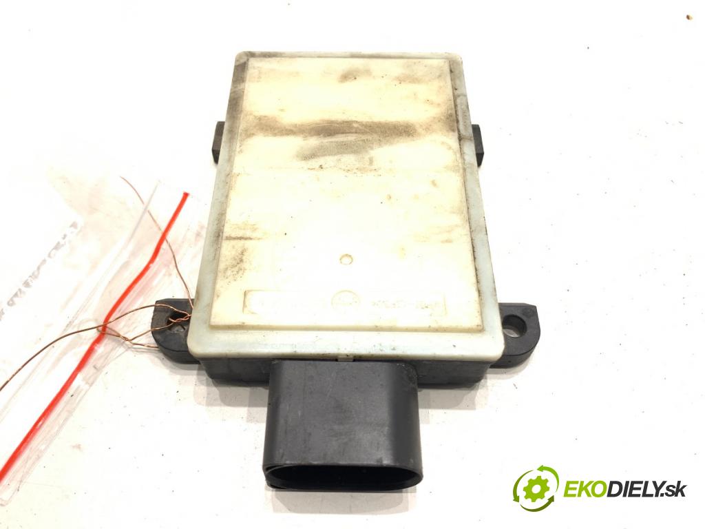 AUDI A7 C8 liftback 2023 195 kW 45 TFSI Mild Hybrid quattro 1984 RADAR: ASYSTENT: PASA rýchlosti 4N0907669AM