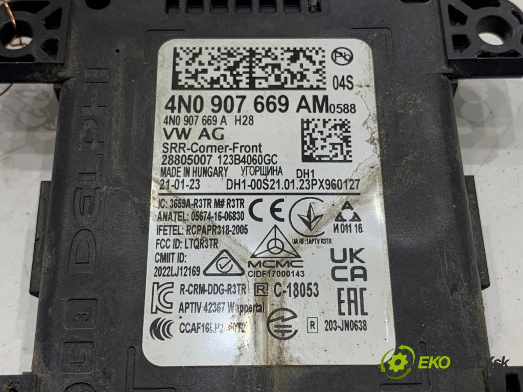 AUDI A7 C8 liftback 2023 195 kW 45 TFSI Mild Hybrid quattro 1984 RADAR: ASYSTENT: PASA rýchlosti 4N0907669AM