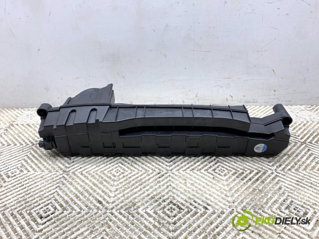 AUDI A7 C8 liftback 2023 195 kW 45 TFSI Mild Hybrid quattro 1984 subwoofer 4K8035914 (Audio zariadenie)