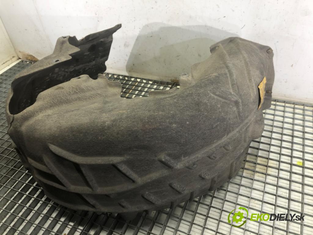 AUDI A7 C8 liftback 2023 195 kW 45 TFSI Mild Hybrid quattro 1984 podblatník pravý zadní část 4K8810172F